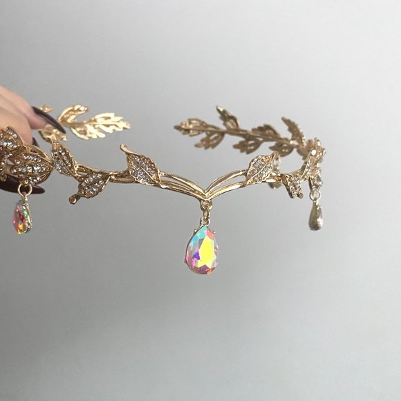 Fairy Crown, Elven Headband, Renaissance Faire Hair accessory, forehead tiara - Picture 10 of 13